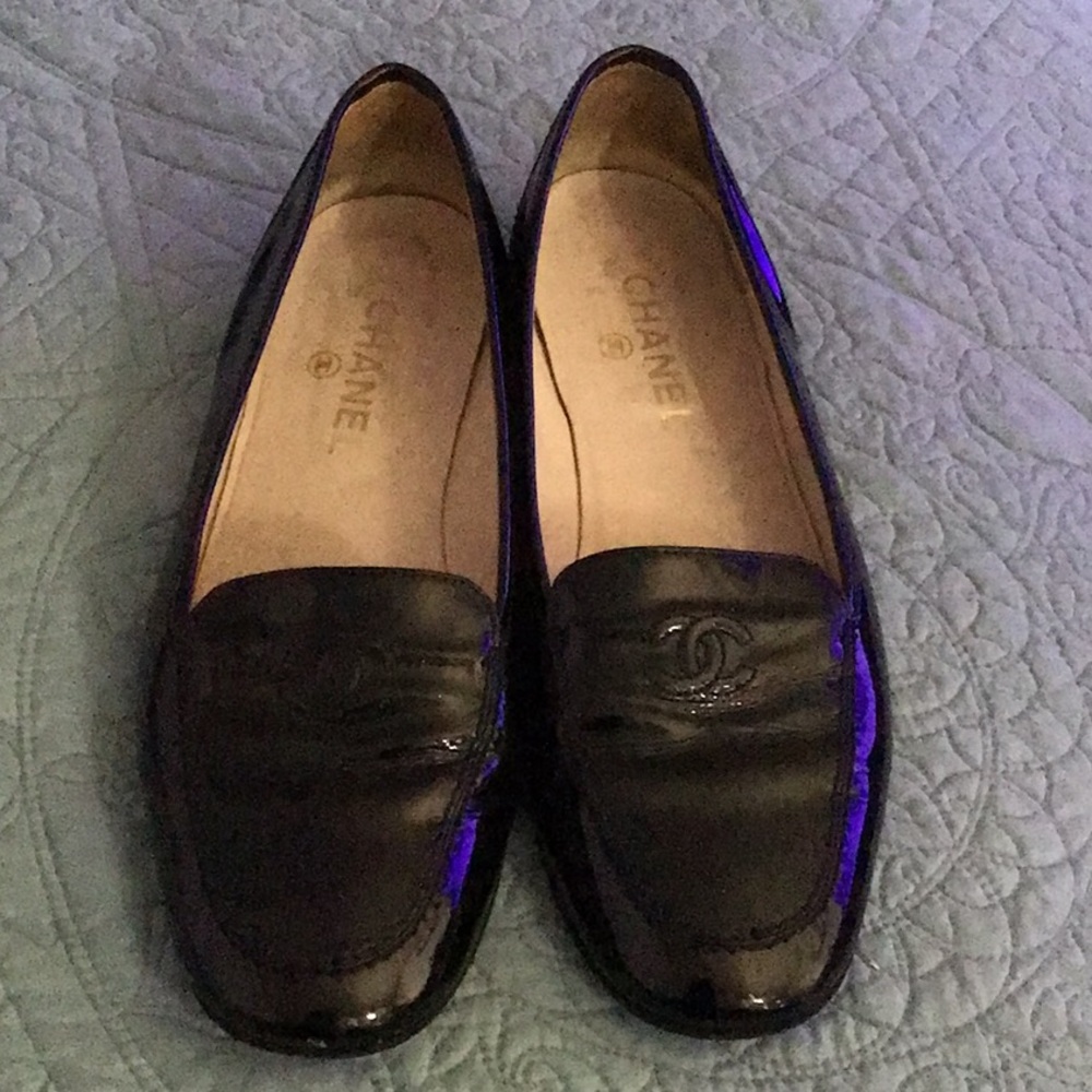 Vintage Chanel Loafers Black Patent Leather Womens Almond Toe Womens 9